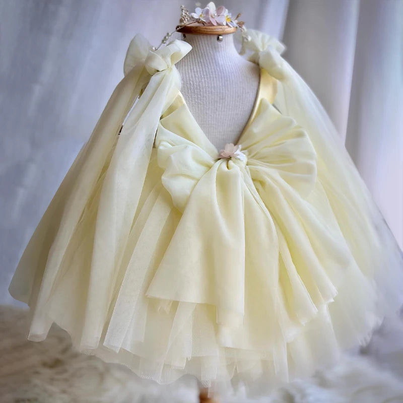 Samantha - Yellowbutterfly