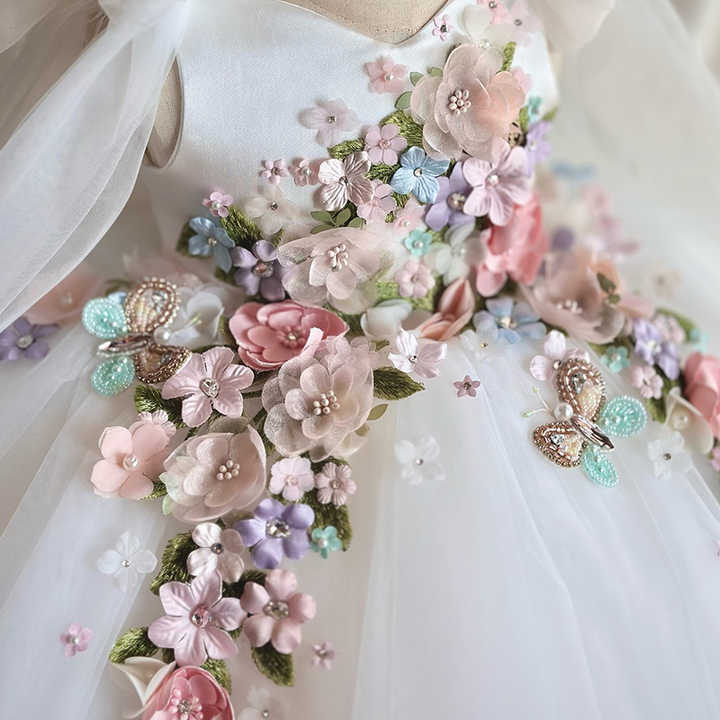 Samantha - Whiteflora