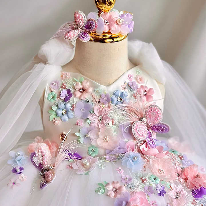 Samantha - Whitebutterfly