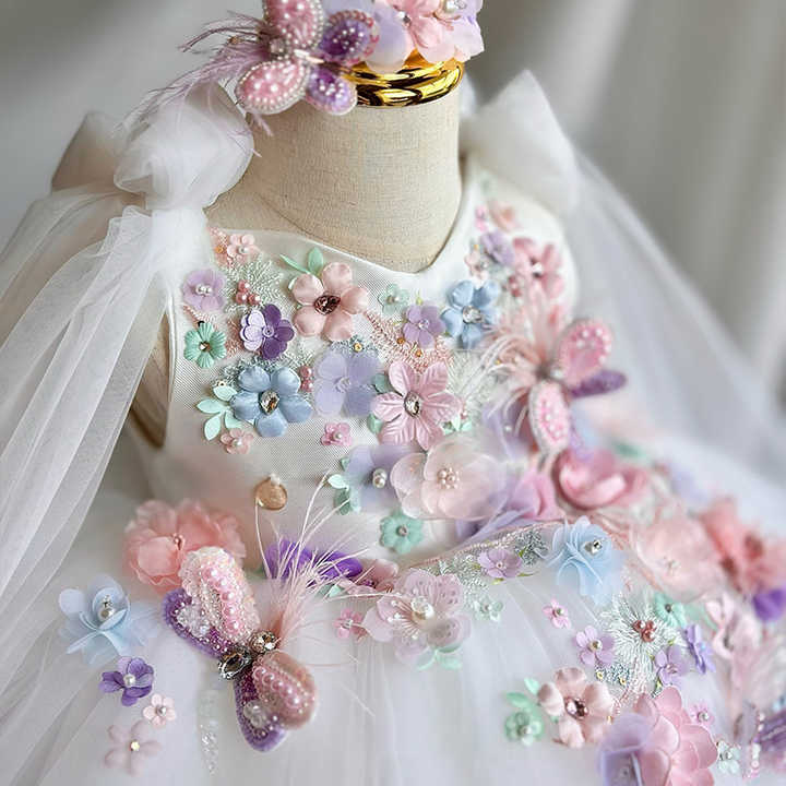 Samantha - Whitebutterfly