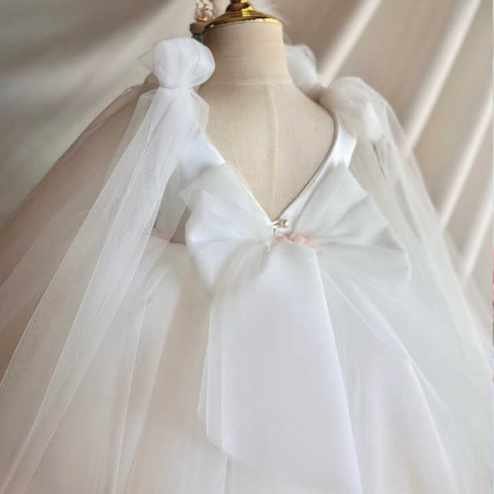 Samantha - Whiteflora