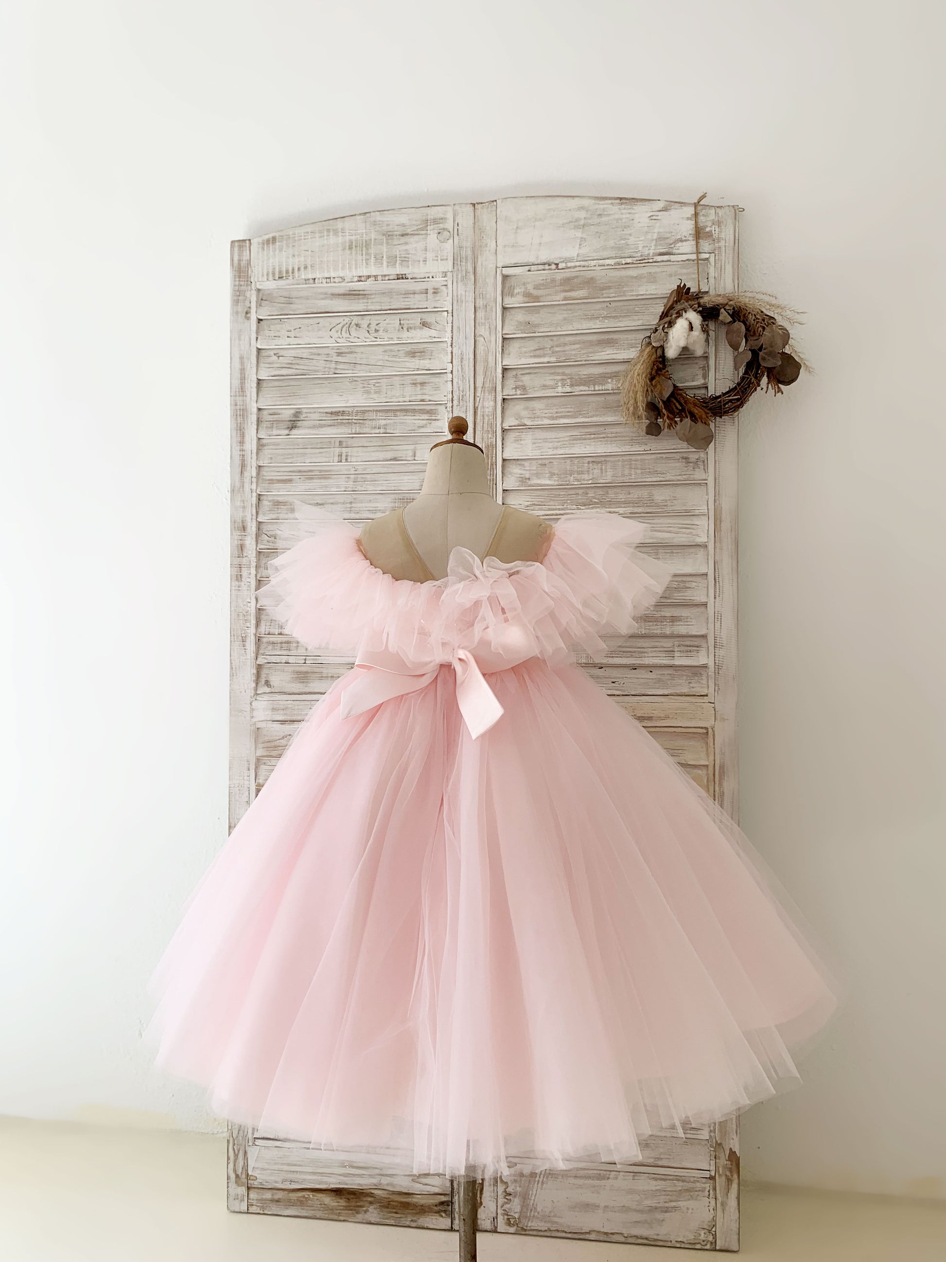 Pia (Made To Order)