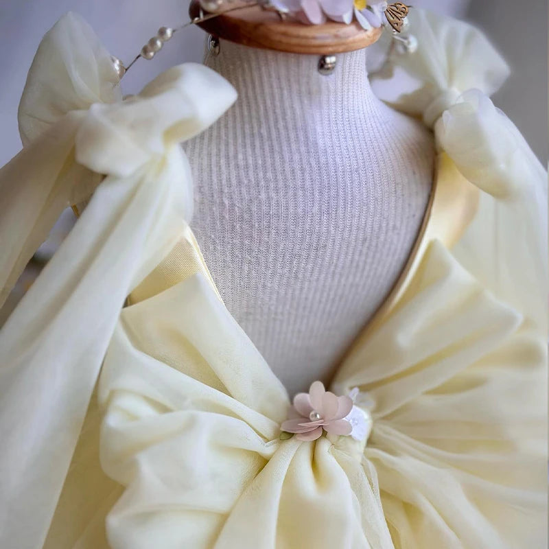 Samantha - Yellowbutterfly