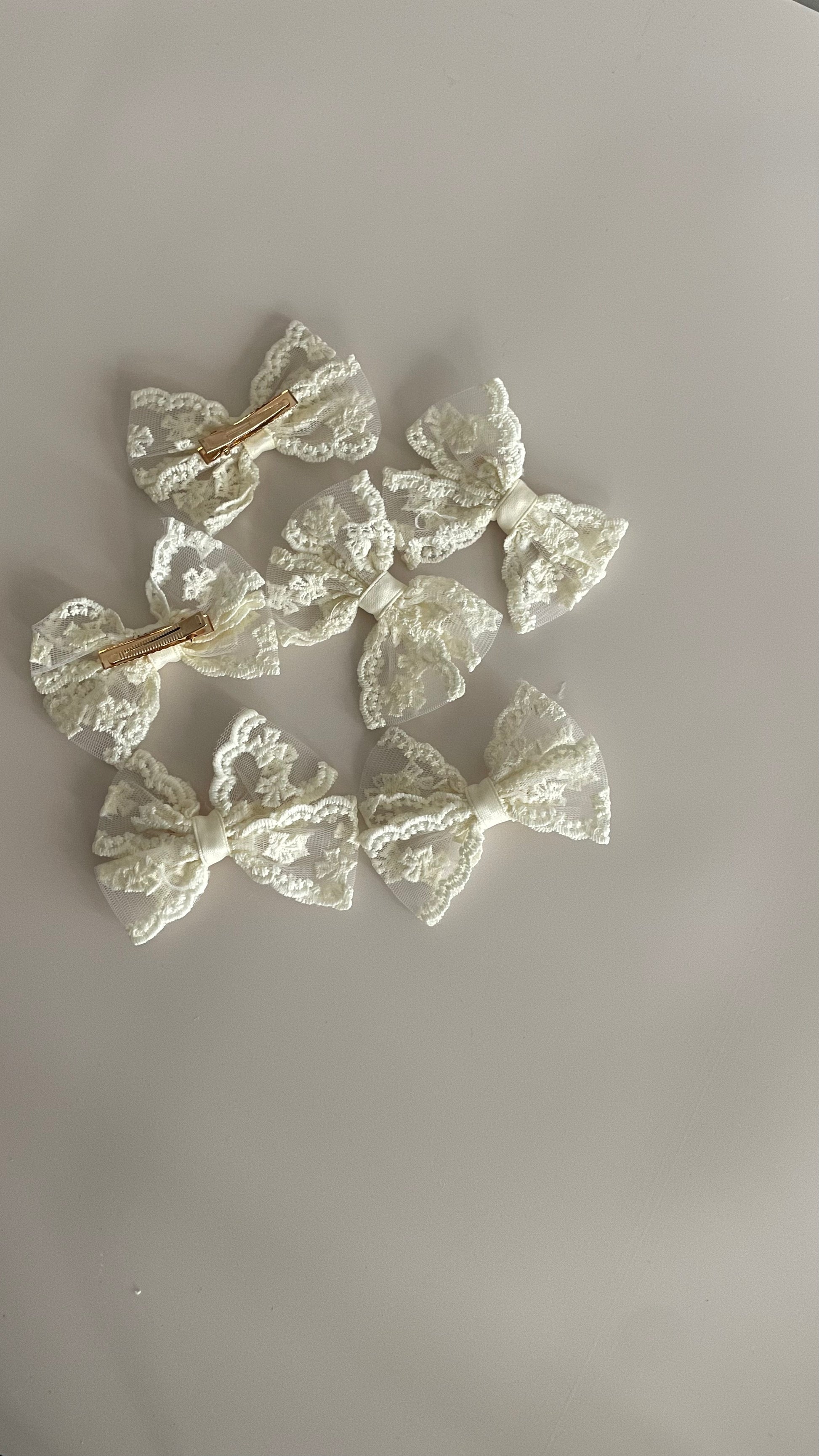 Lace bows